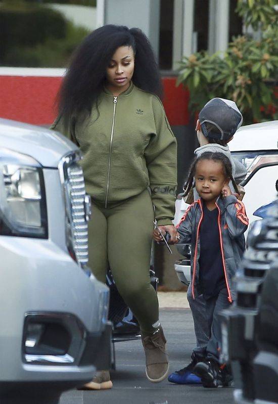 Przerażanie na twarzy Blac Chyny tuż przed porodem, mówi samo za siebie!