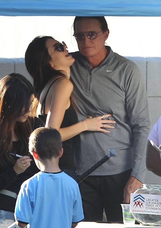 Kardashianowie robią domową wyprzedaż