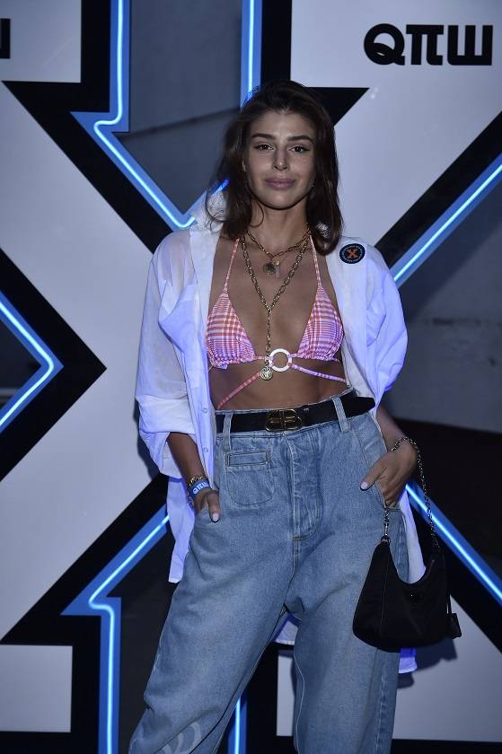 Pokaz Roberta Kupisza. Karolina Pisarek w odważnej sukience, Lara Gessler jak PAW, Kazadi w spódnicy z BYKIEM