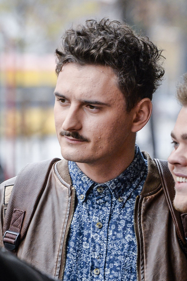 Nie cierpię wąsów, są koszmarne!