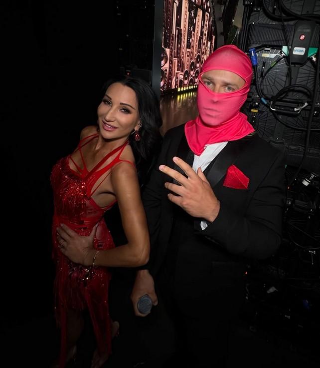 Skolim w kominiarce na Polsat Hit Festiwal, fot. Instagram