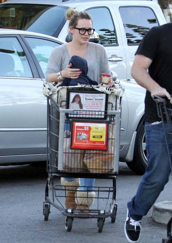 Hilary Duff na zakupach z synkiem
