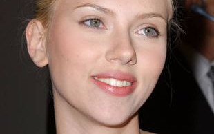 Scarlett Johansson: Mój wygląd to zasługa makijażu