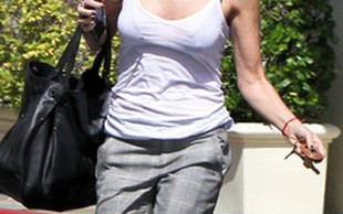 Demi Moore i jej życie w biegu (FOTO)