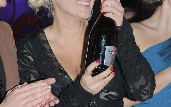 SZOK! Tak się zmieniła TWARZ Karoliny Szostak po schudnięciu