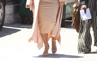 Kim Kardashian w ciąży mocno dokucza łuszczyca