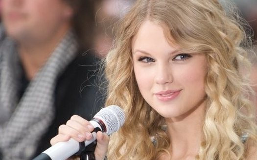 Taylor Swift w bikini