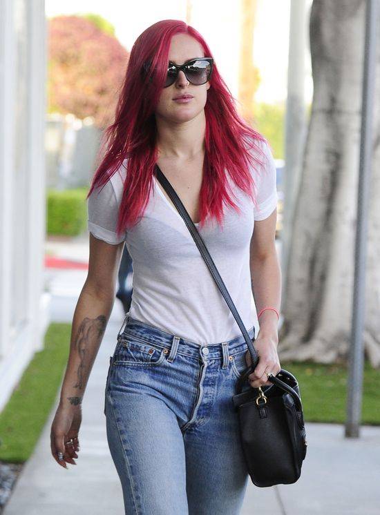 Kolorowe włosy gwiazd