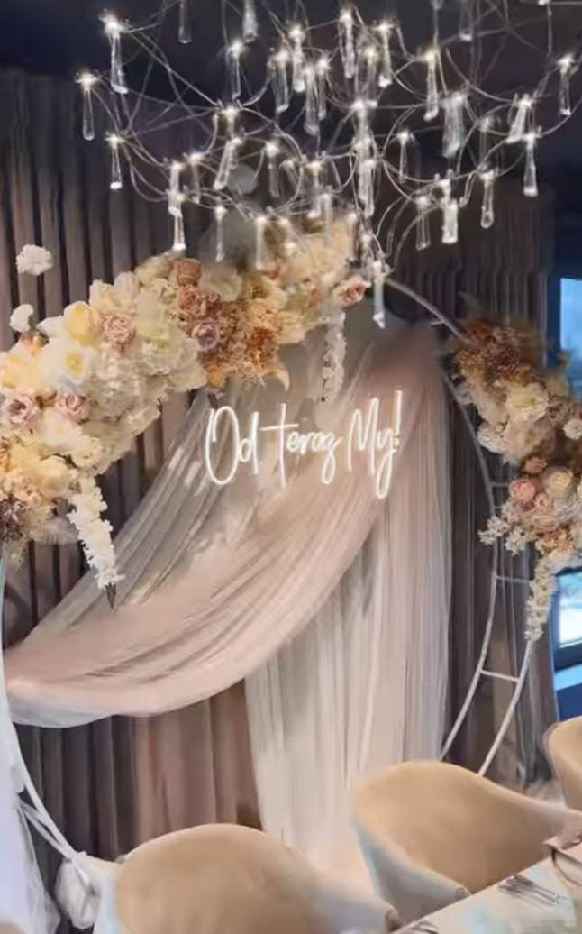 Bajkowy ślub Klaudii i Valentyna z „Rolnik szuka żony”! Fajerwerki, złote akcenty i telefon z życzeniami (FOTO)