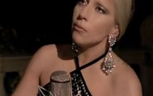 Lady Gaga zrobiła się elegancka (VIDEO)