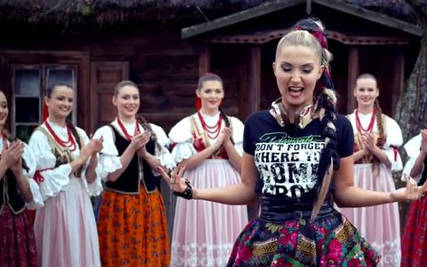 Donatan jak Adolf Hitler?