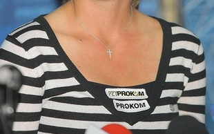 Radwańska wygrała z Bartoli, jest w finale!