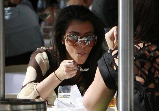 Ci kelnerzy obsługiwali gwiazdy. Co mówią o swoich klientach?