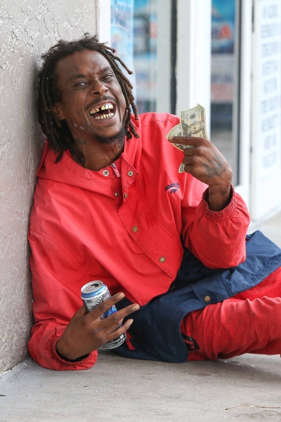 Nie uwierzycie, co zrobił Justin Bieber, kiedy bezdomny poprosił go o pieniądze