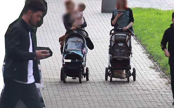 Eksperyment społeczny – youtuber udaje, że gubi telefon na ulicy (VIDEO)