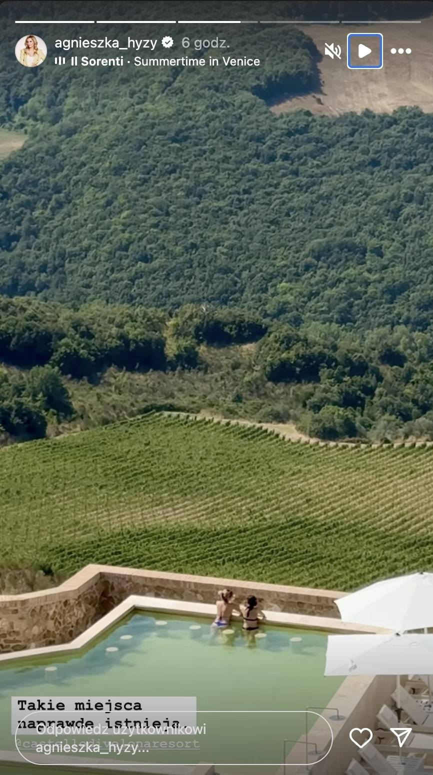 Agnieszka i Grzegorz Hyży celebrują 10. rocznicę ślubu! Małżeństwo wybrało bajkową scenerię (FOTO)