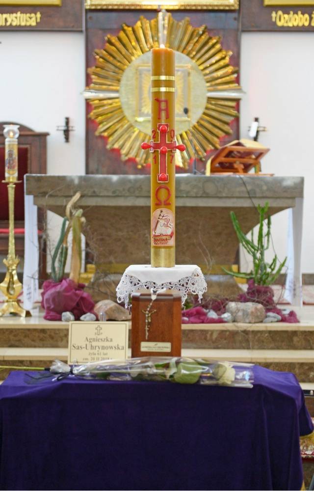 Relacja z pogrzebu Agnieszki Kotulanki