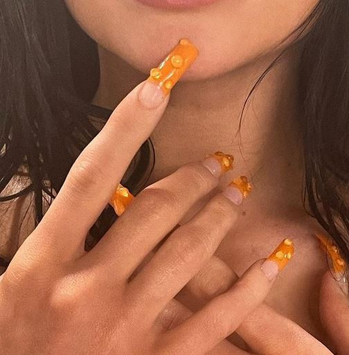 Mi się podobają "bąbelkowe" paznokcie Kylie