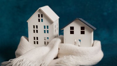 Czy warto oszczędzać na ubezpieczeniu mieszkania?