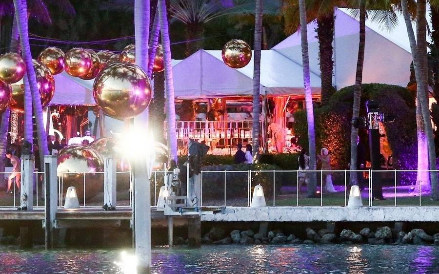 OMG! Alex Rodriguez podarował BARDZO DROGI prezent Jennifer Lopez. Każda kobieta o tym marzy