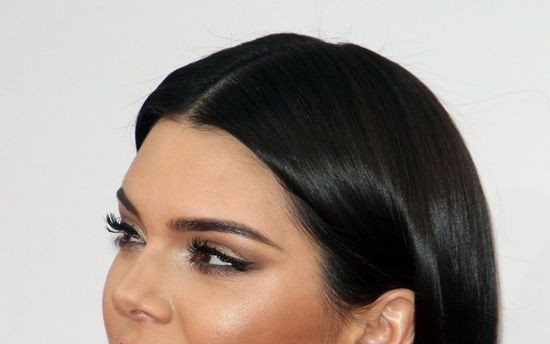 Kendall Jenner zoperowała nos?