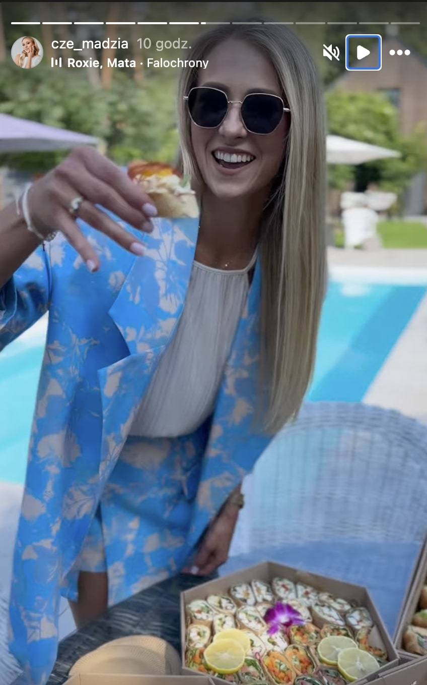 Rafał Mroczek z przytupem uczcił 30. urodziny swojej żony! Impreza nad basenem, fajerwerki i tłumy gości (FOTO)