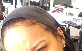 Rihanna pozuje w męskich majtkach (FOTO)