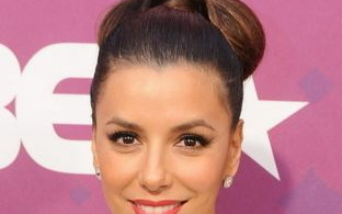 Piękna Eva Longoria na imprezie dla ciemnoskórych dziewczyn