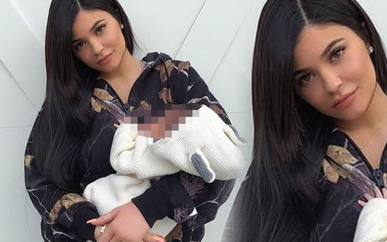 Kylie pokazała zdjęcie ze Stormi na rękach! Mała ma już miesiąc (Instagram)
