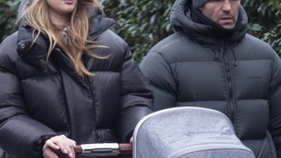 Dawno niewidziani Jason Statham z Rosie Huntington-Whiteley na spacerze z córeczką
