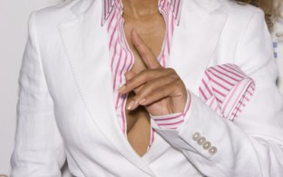 Janet Jackson uchyla rąbka… (FOTO)