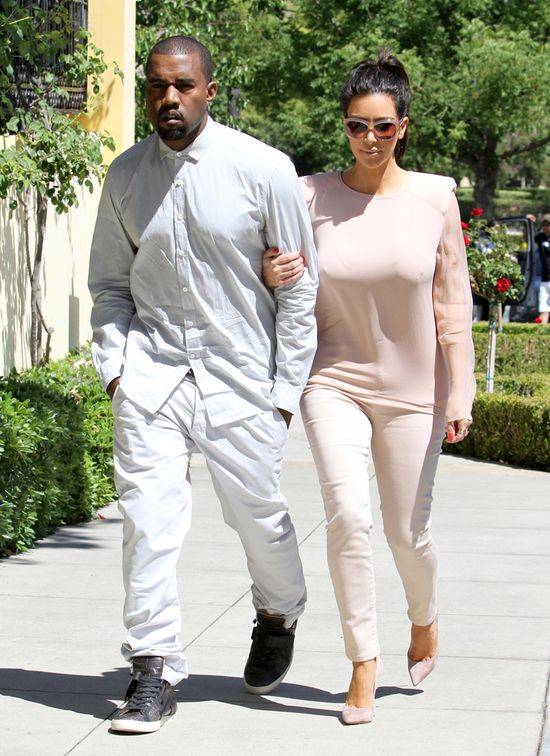 Tak wyglądali Kim i Kanye, gdy zaczęli ze sobą chodzić – oboje PRZYTYLI od tamtego czasu