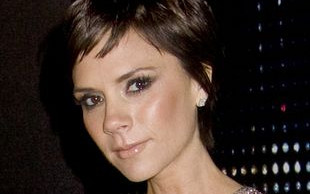 Victoria Beckham w sandałkach Spicy za 1600 funtów