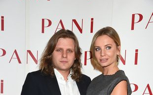 Przyszli państwo Starak na ściance (FOTO)