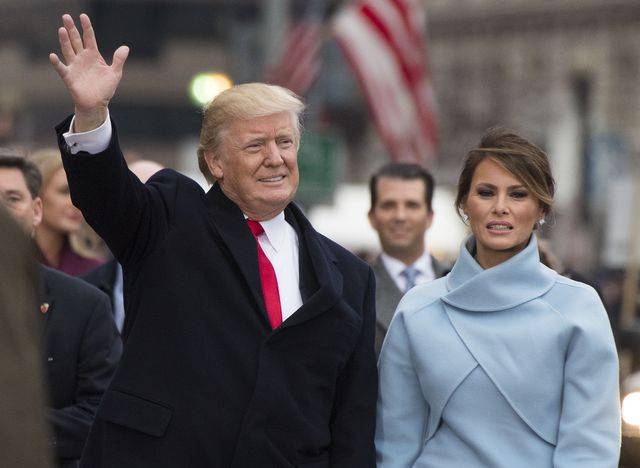 To dlatego Melania Trump tak dziwnie zachowywała się podczas inauguracji!
