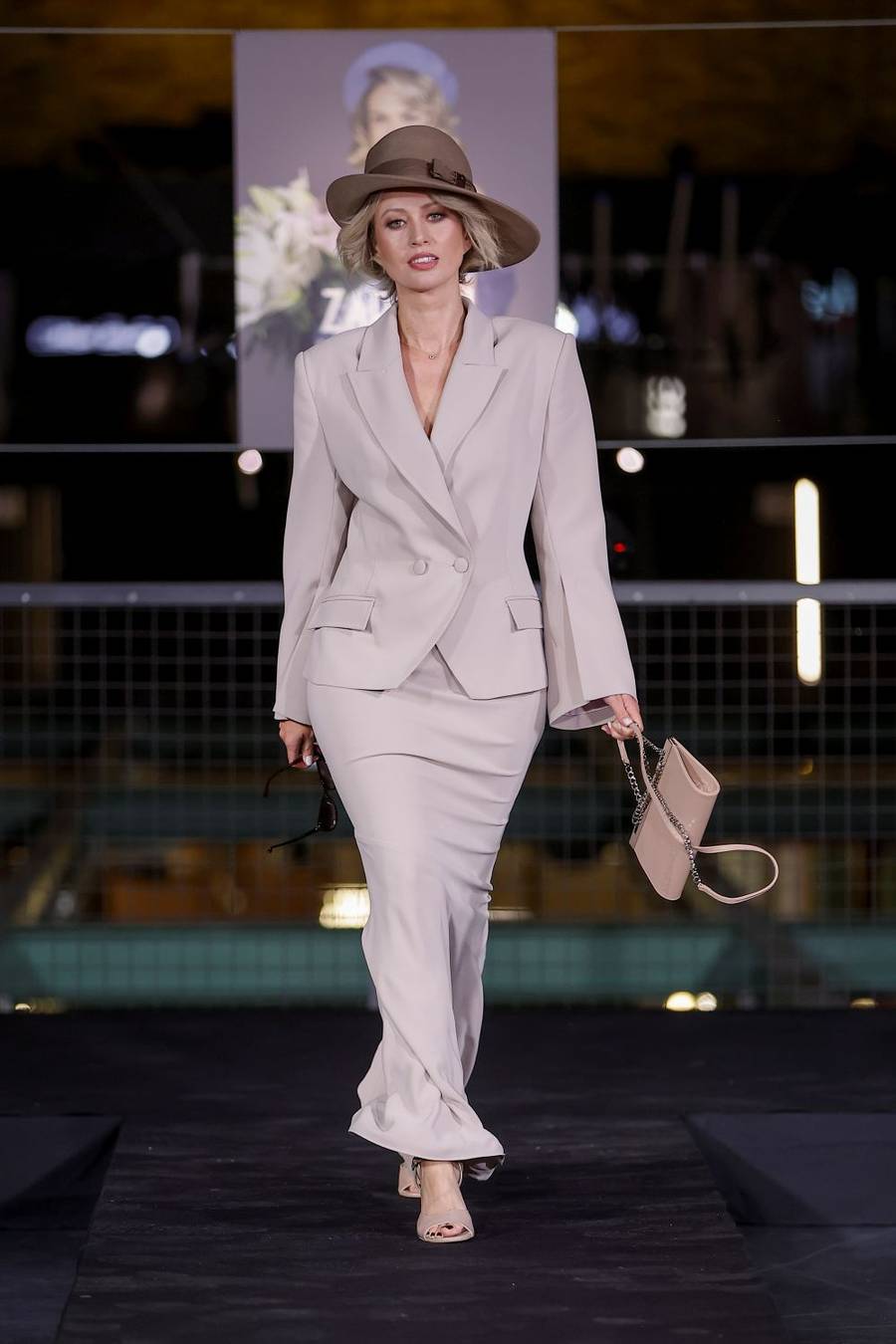 Tłumy gwiazd na wernisażu “Projekt Kobiety”. Odmieniona Dankwa, Hyży, bajkowa Kurdej-Szatan, Sokołowska……