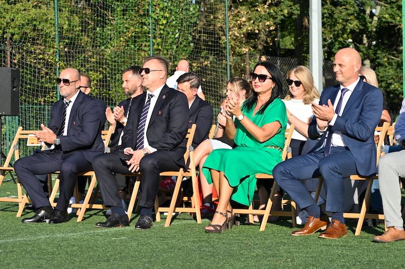 Lewandowski odbiera z mamą Order Uśmiechu. Pojawił się także stylowy Michał Probierz