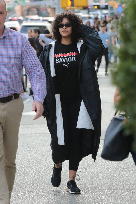 Koleżanka wydała Rihannę! Te dodatkowe kilogramy, to…