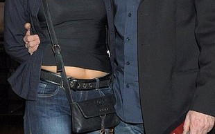 Czyja żona ubiera się tak seksownie? (FOTO)