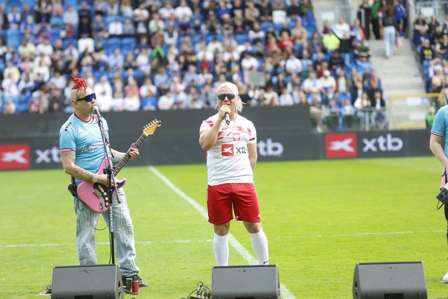 Mecz TVP kontra Artyści dla Fundacji TVP, fot. AKPA