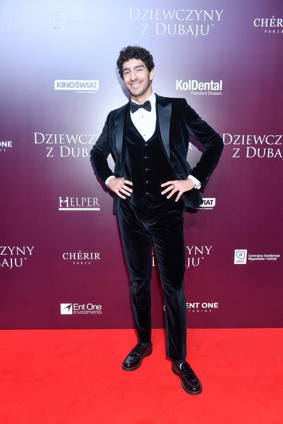 Premiera filmu: " Dziewczyny z Dubaju". Dody nie było, ale nie zapomniały o niej...