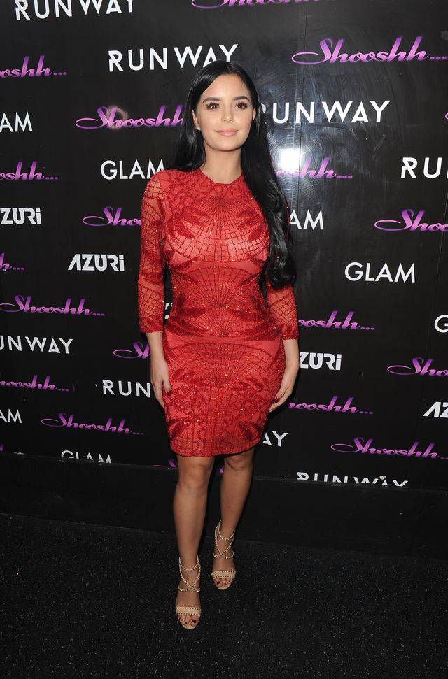 Seksowna Demi Rose na imprezie