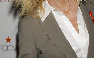 Co ta pani zrobiła z twarzą? (FOTO)