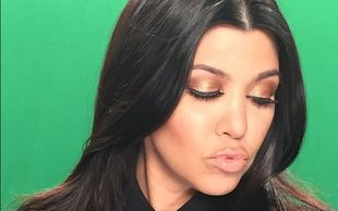 Kourtney Kardashian pokazała, jak odciąga mleko (FOTO)