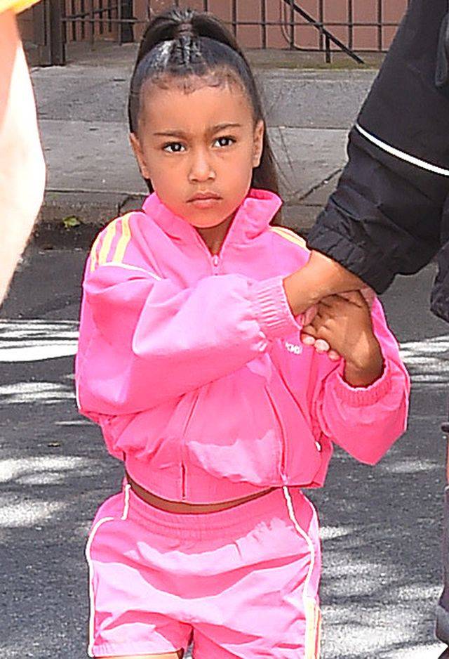 Kim Kardashian WYPROSTOWAŁA Nori włosy (ZDJĘCIA)