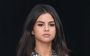 Pracownice ekskluzywnego sklepu o zachowaniu Seleny Gomez na zakupach