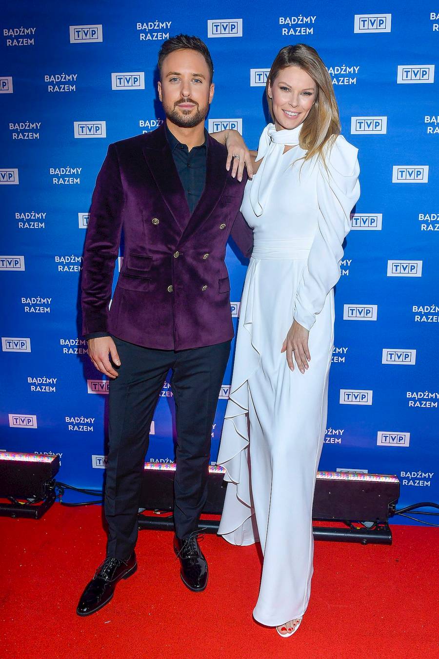 Ramówka TVP: Ida Nowakowska z mężem, Roksana Węgiel ZASZALAŁA z kreacją (ZDJĘCIA)