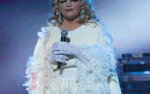 Skandaliczny incydent na pogrzebie Violetty Villas (FOTO)