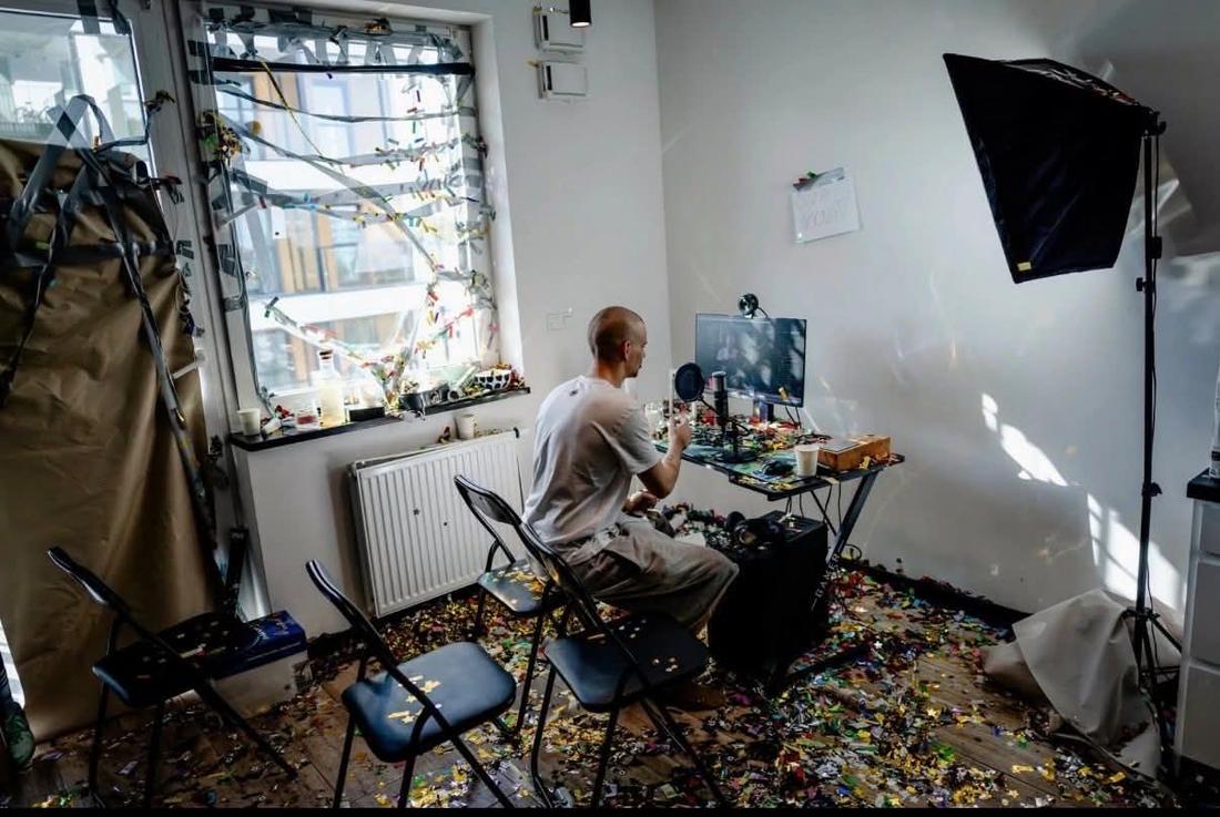 Mieszkanie Łatwoganga, fot. Facebook/Filip Naumienko