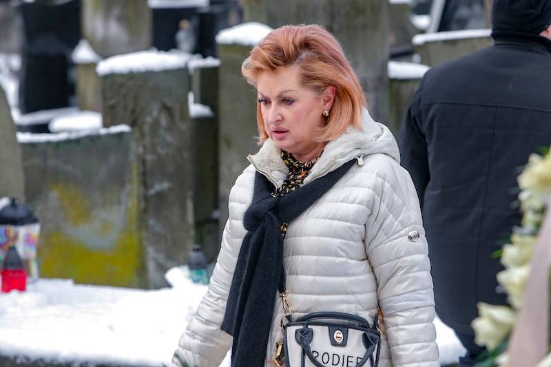 Pogrzeb Eweliny Ślotały. Na pogrzebie mama z wnukiem, a także zaskakująca osobowość